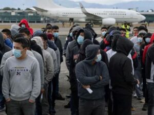 Trump immigration voluntary return program (1)