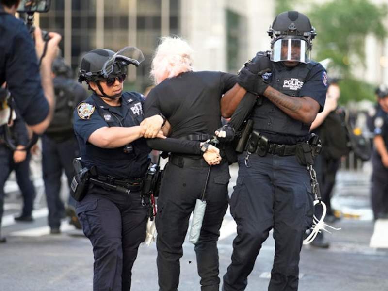 Curfew imposed in Los Angeles