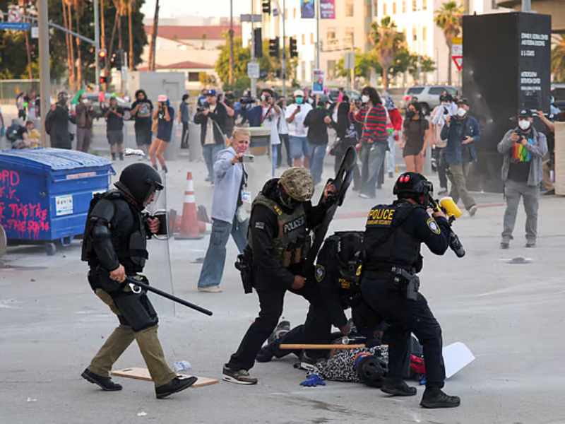 Immigration raid in Los Angeles
