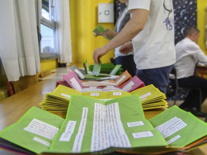 italy referendum citizenship foreign workers