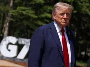 trump warns tehran