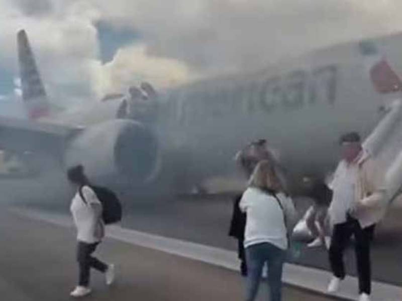 denver airlines emergency landing