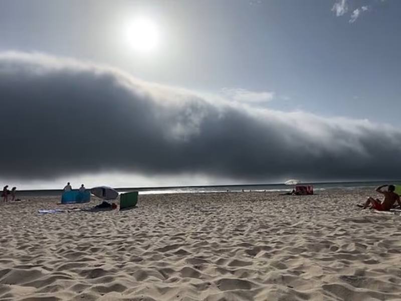 portugal roll cloud heatwave