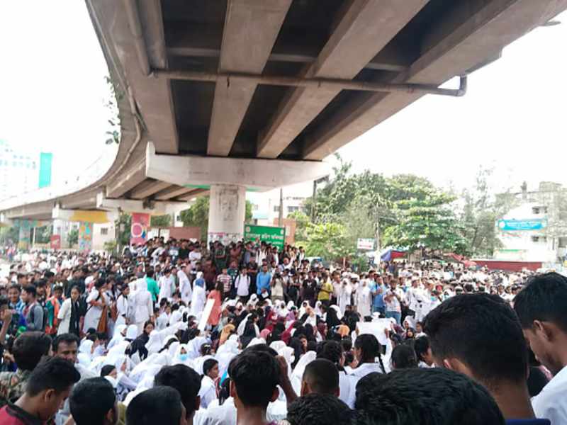 satrasta technical students protest