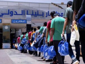 bangladeshi workers return from libya