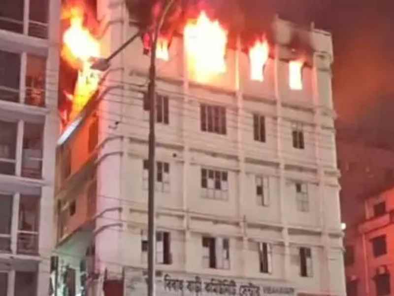 mirpur kalshi-commercial building fire