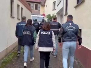 Bangladeshi migrants Italy