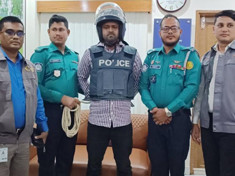 cid officer stabbed sylhet raju arrest