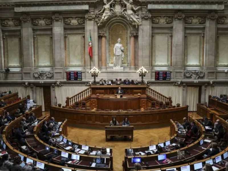 portugal new law illegal immigration