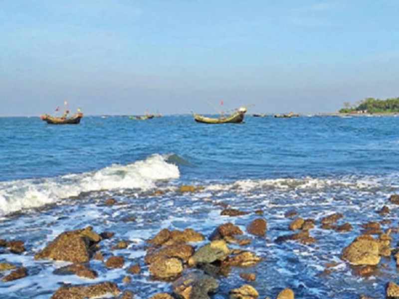 Saint Martin Island tourist ban