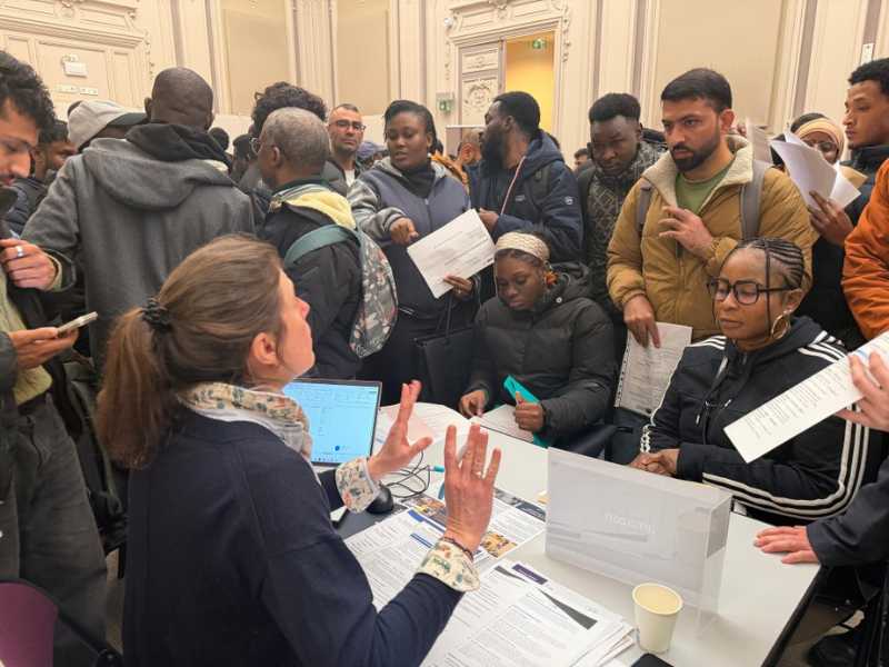 paris refugee job fair