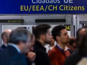 passport control delay