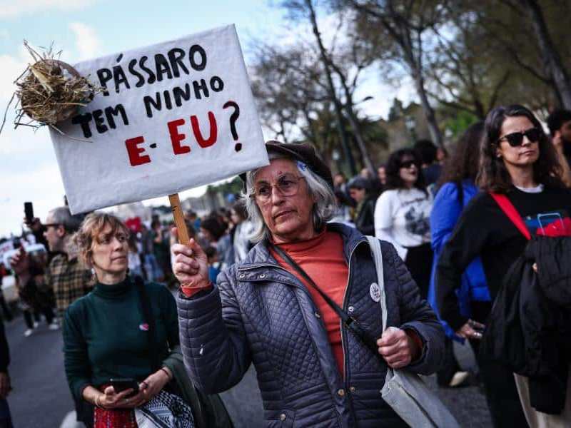 portugal housing crisis protest