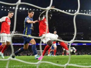 Bukayo Saka scoring goal for Arsenal in Champions League semifinal