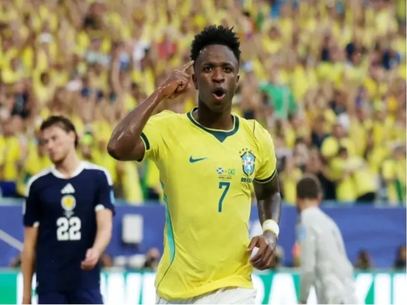 brazil-vs-scotland-vinicius