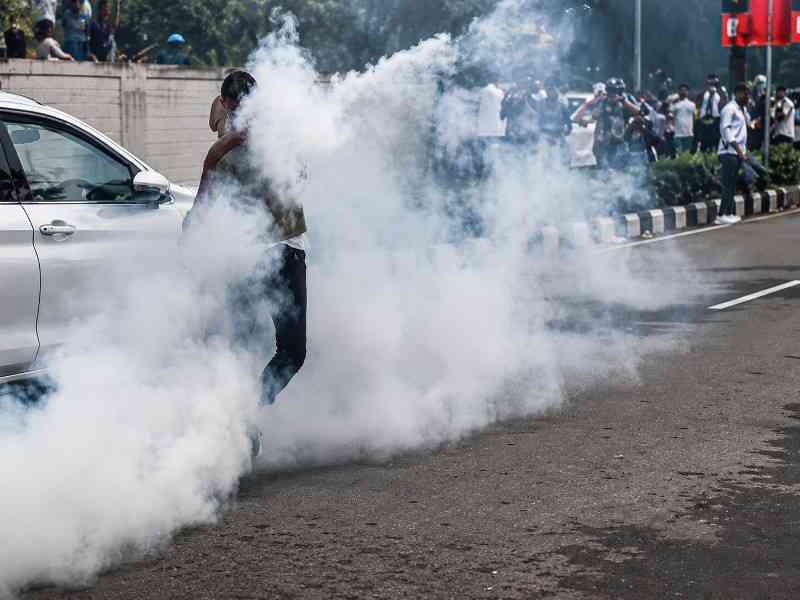 delhi-student-protest-metro-closed