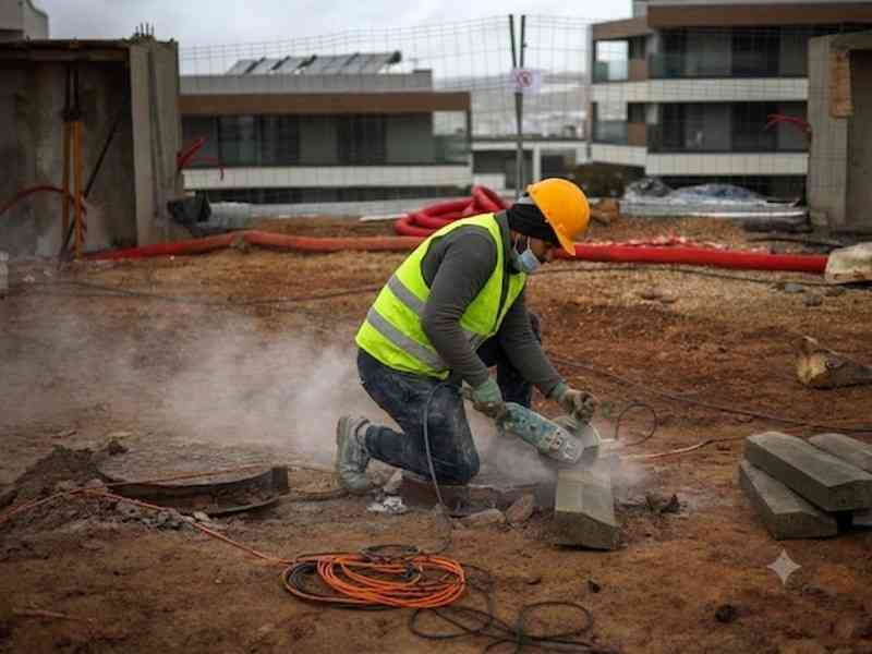 portugal construction worker