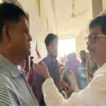 ‘সুইপার-হারপিক আনেন, আমি পরিষ্কার করি’—হাসপাতালের নোংরা শৌচাগার দেখে ক্ষুব্ধ কৃষিমন্ত্রী