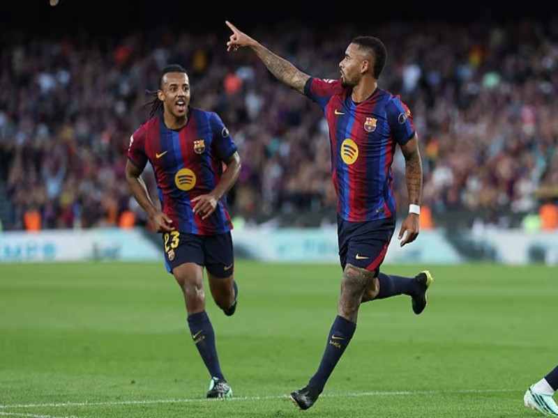 barcelona eighth straight win getafe