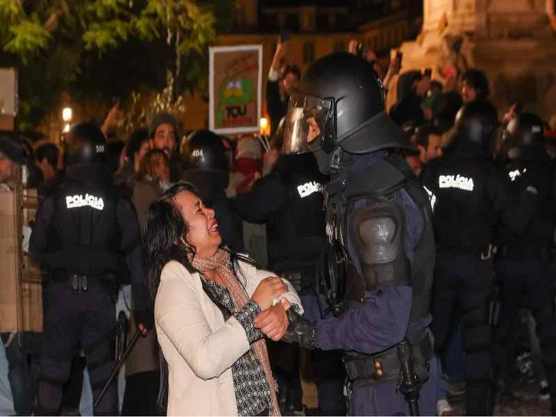 portugal housing protests police lawyers
